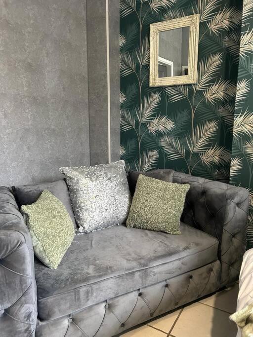 Apartamento Cozy Downtown Studio Flat In Sheffield Exterior foto